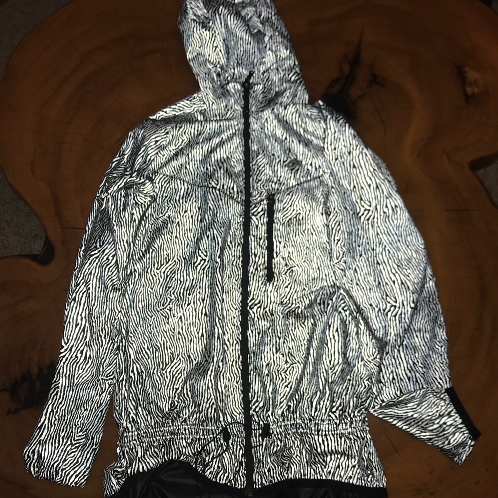 NIKE light weight jacket
